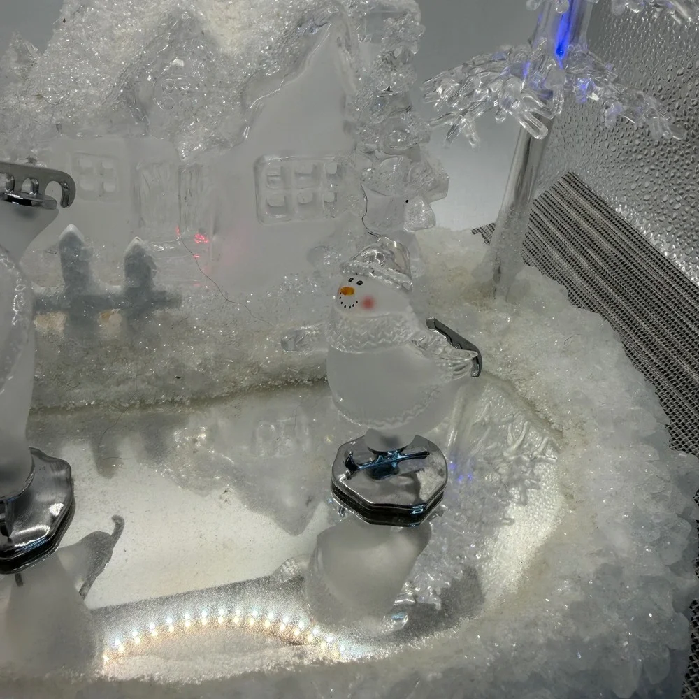 Heritage Mint Holiday Ice Sculptures Skating Snowman Village Scene C135 Light Up